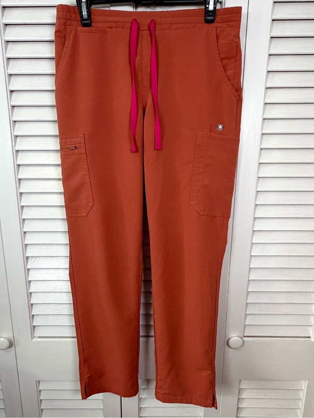FIGS Women’s Terracotta Yola Skinny Scrub Pants Size Medium